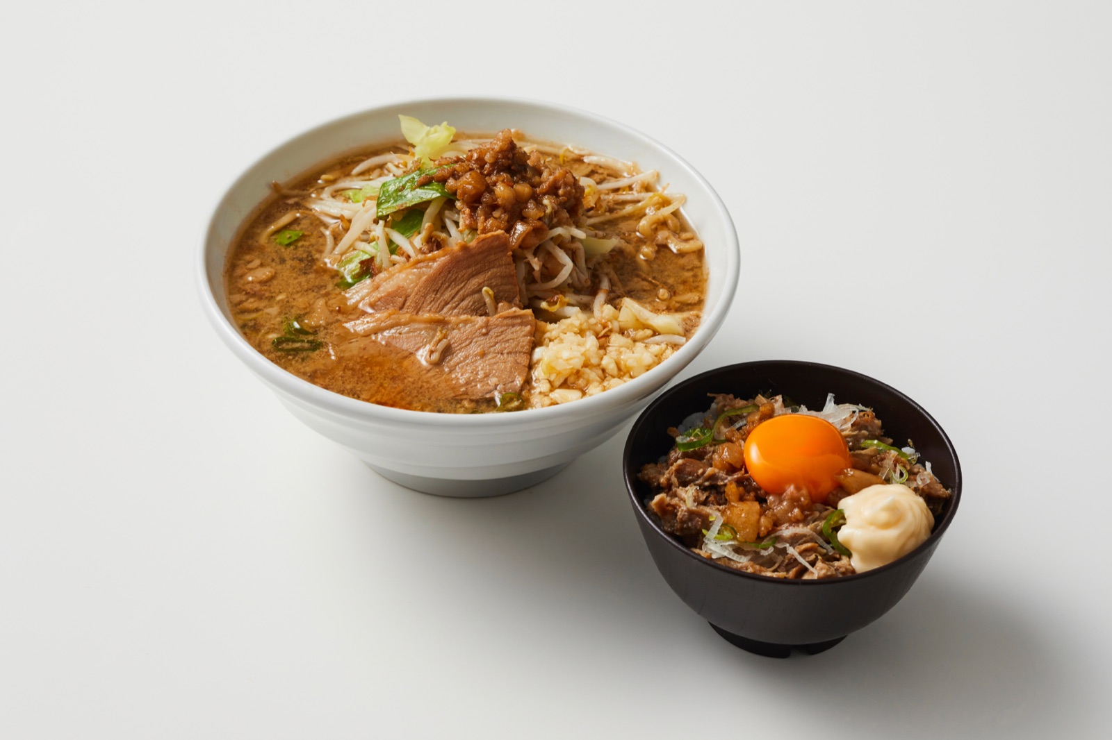 ラーメンとサイドメニューのセット